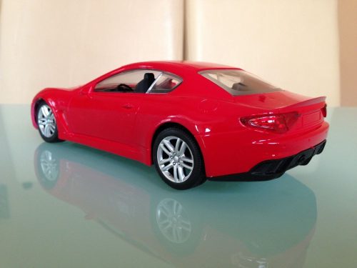 Maserati GranTurismo 2012 Távirányítós autó - 1:18 méretarány